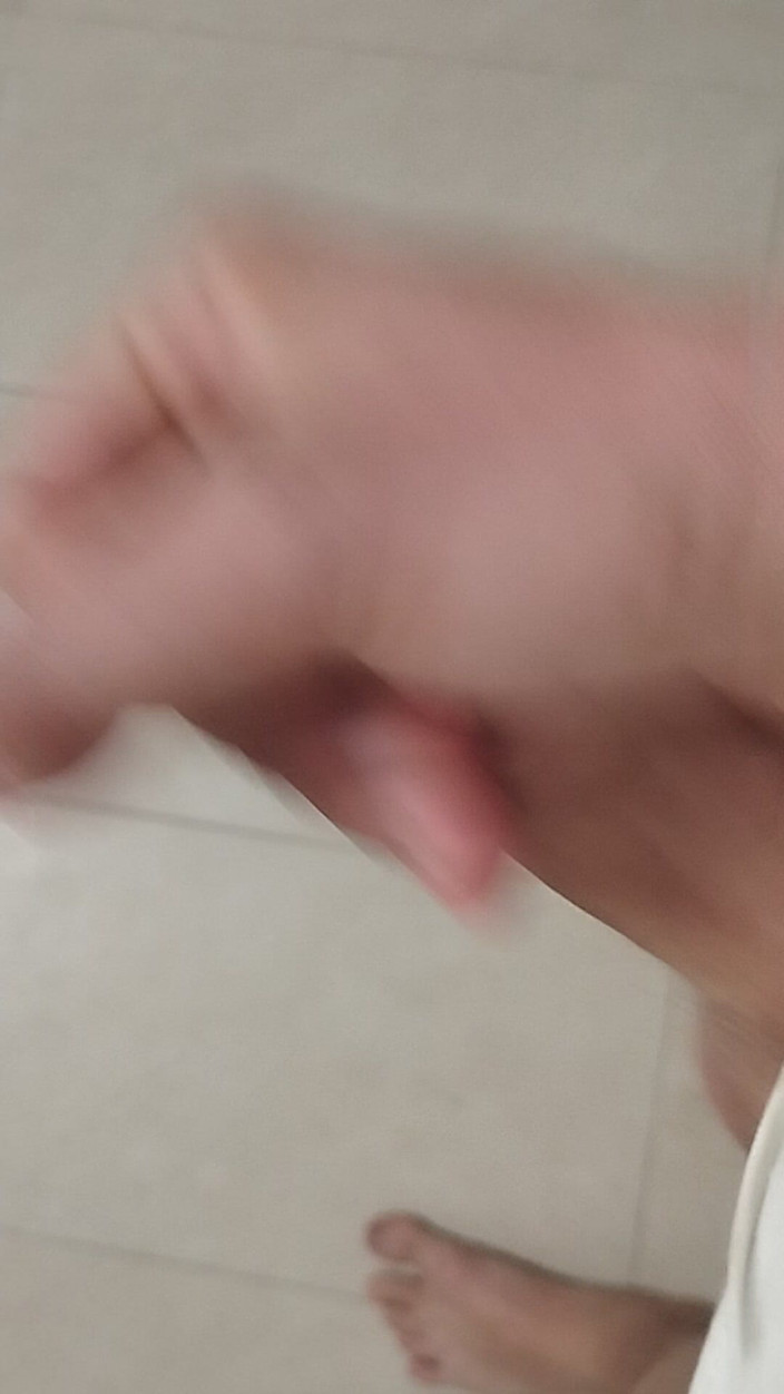 Bayer911: Aku nggak bisa muasin memekku