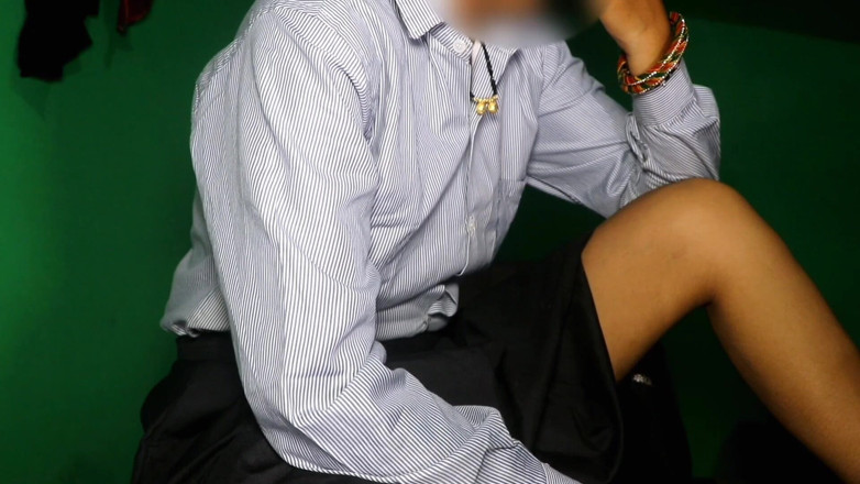 Beatricee: College Girl in Skirt. Take Advantage.lage Seking Standing Squirt. Very...