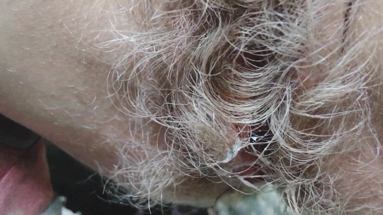 Hairy couple: Rischiosa scopata pelosa cespuglio figa sconosciuta ragazza fino al creampie