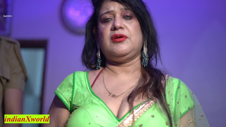 Indian Xshot: Gorgeous Girl Sudden Sex with Hotel Guard! Amazing Hot Sex