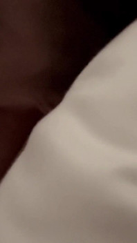 Une pute gémit, MFM, salope mariée, prend toute la bite