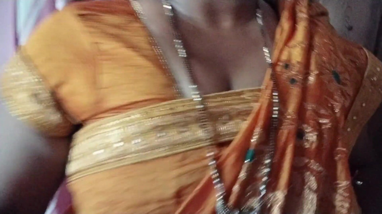 Yourgeeta8899: Sister-in-law Was Going to the Function Wearing a Beautiful Saree!...