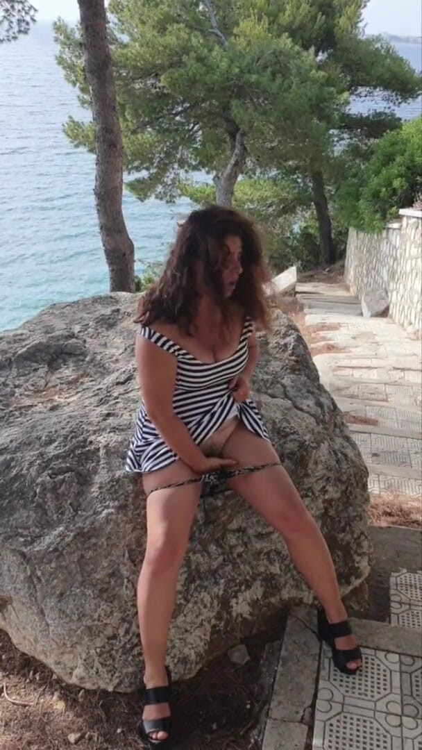 ExpressiaGirl: Schok! Ik werd plotseling gevingerd door een vreemde in het...