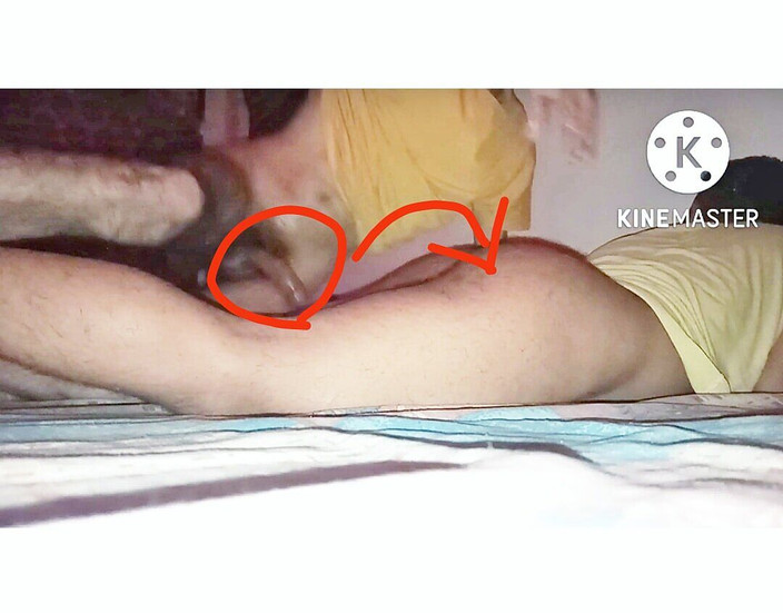 Desi__Panda: Iubitul surorii vitrege care încearcă să-mi fută fundul strâmt virgin