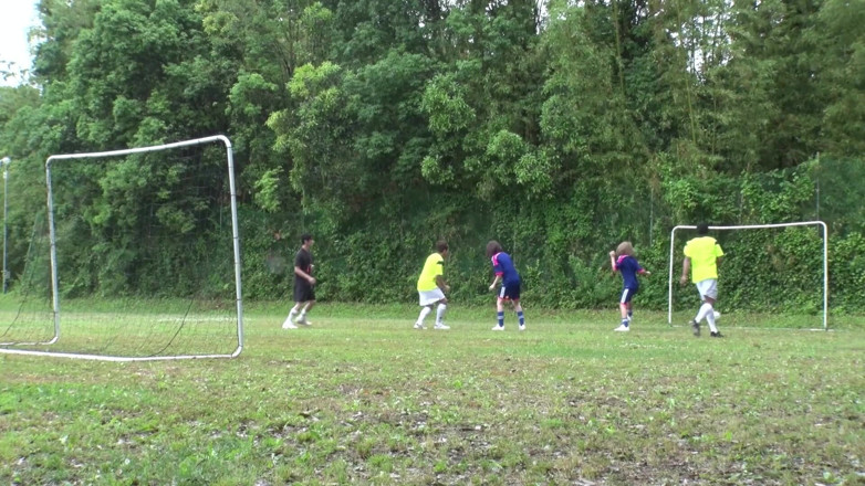 MMV Films: Azgın Asyalı futbol kızları sert sikiliyor ve dölle kaplanıyor