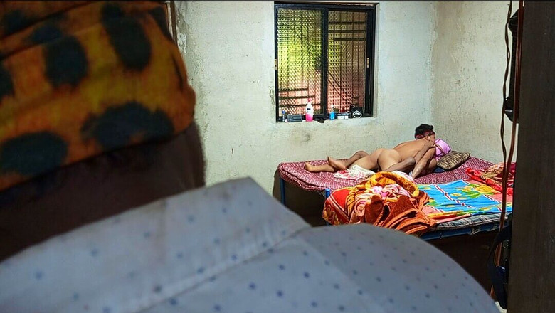 Indian Hijraji: Sexy a romantický příběh služebnice pracující v Shemaleově domě a...