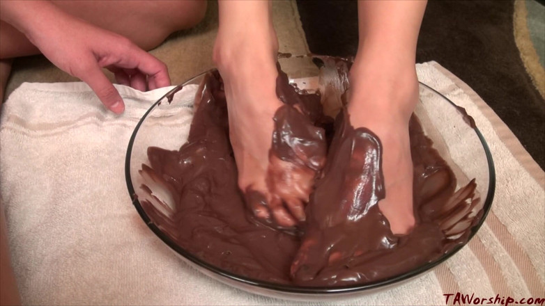 Princess Nikki's Foot Fetish & Foot Worship Club: 2个漂亮女孩互相崇拜对方的脚 - 100%的恋足癖和崇拜！dd_7284