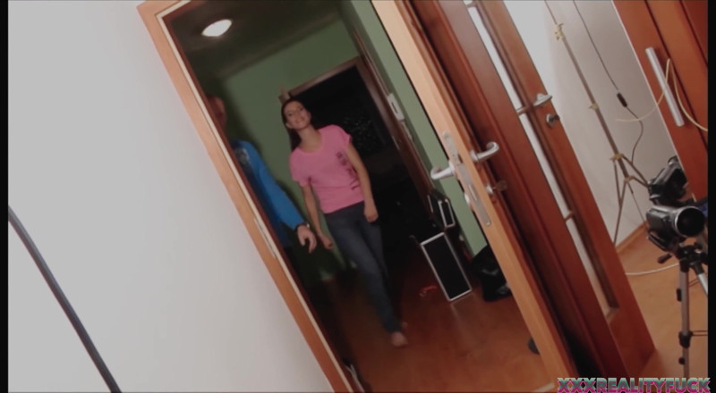 Czech Pornzone: Chętna orgia w sypialniach amatorów, vol.18