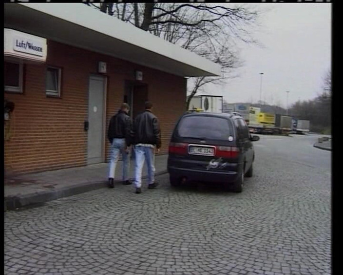 Deutscher hardcore: Awek amatur dari Jerman di sini untuk menjilat satu sama...