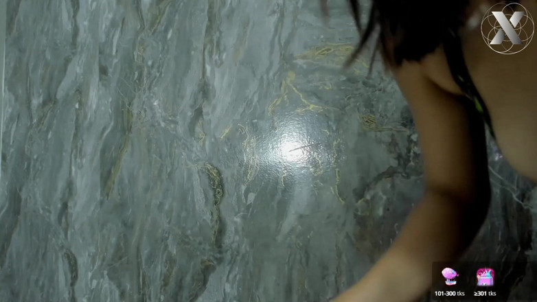 Lesbian Friends: Meine Zunge In Ihrer Muschi, Bis Sie In Mein Gesicht...