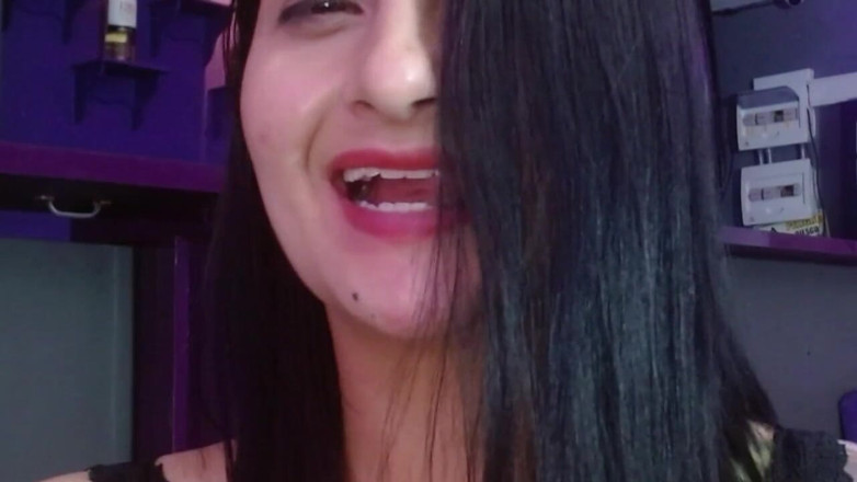 Tamara Russo: Bibir merah