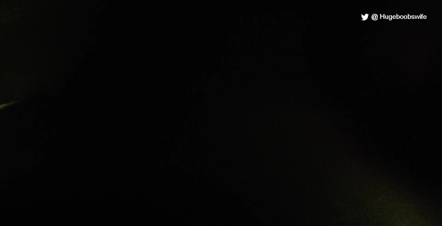 hugeboobswife: नमस्ते बिल, बधाई! यहाँ आपका मुफ्त मासिक कस्टम वीडियोनजॉय है!