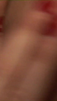 Fiona Cheeks e Cassandra Cruz esguicham com sexo lésbico e brinquedos