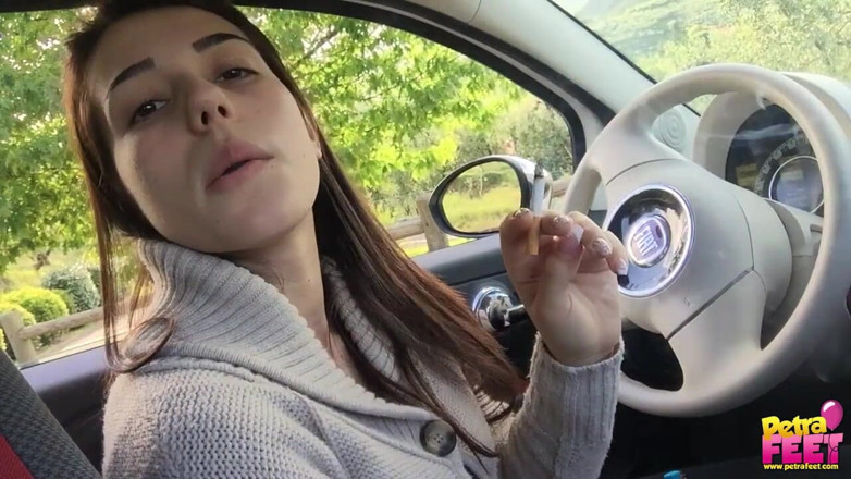 Smokin Fetish: Hot teen smoking in car