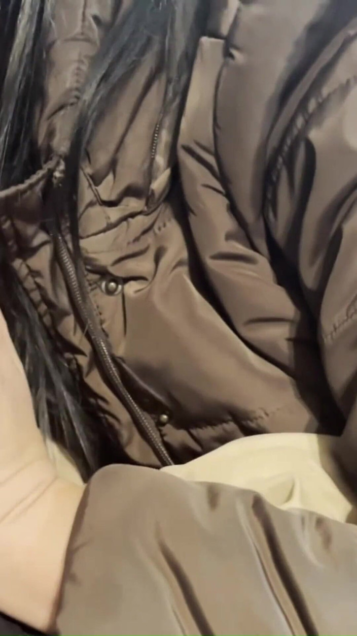 MilfyCalla: Milfycalla- banyak air mani pada bulu coklat ditudung puffer Jacket