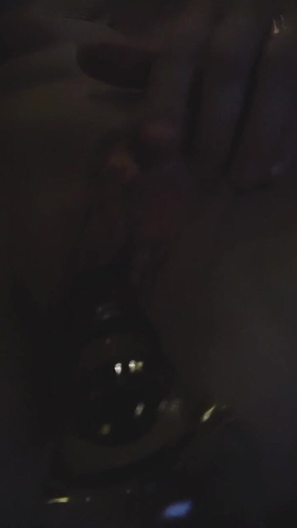 KittieNoOne: Jucându-mi curul și pizda