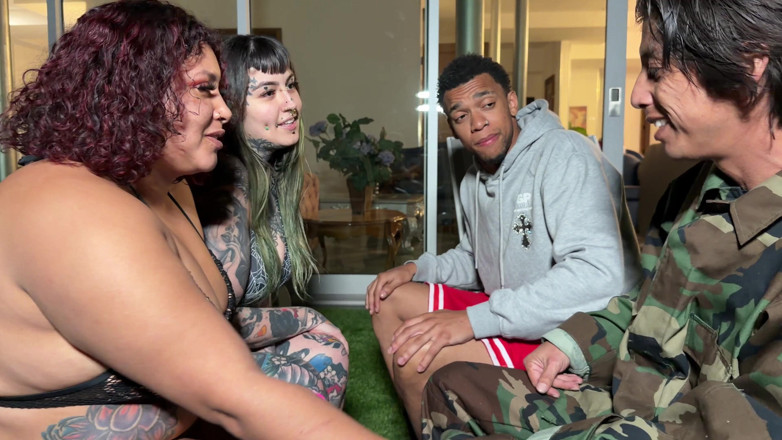 Calientehubxxx: Some with the Commander Assfucked!