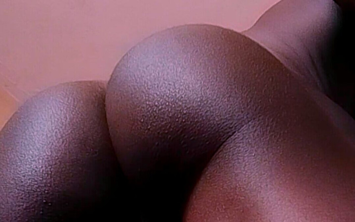 HaitiKing7: Můj velký zadek je to, co potřebujete, tohle je to,...