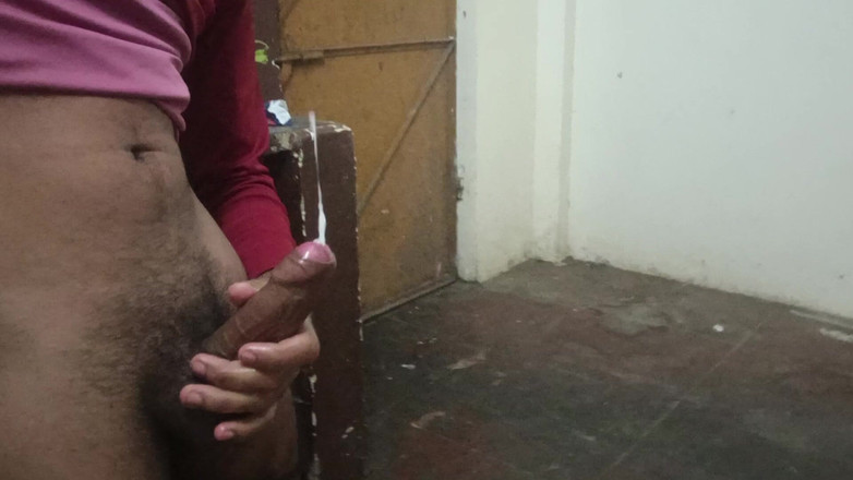 Brijesh 270: Üvey erkek kardeş tek başına mastürbasyon yapıyor