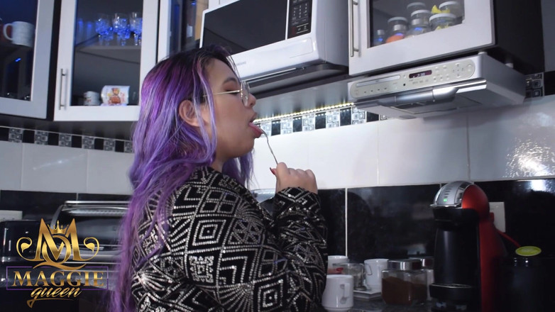 Maggiequeen: Un jet mare pe fața ta