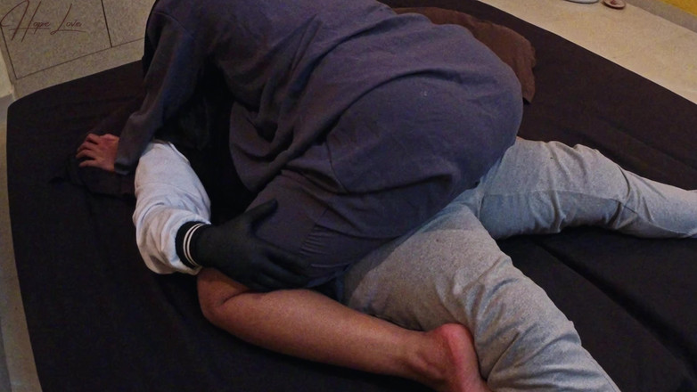 Hope Love: Seksi tesettürlü kadınlar kocası gelmeden önce beni odasında zengin sikiyor