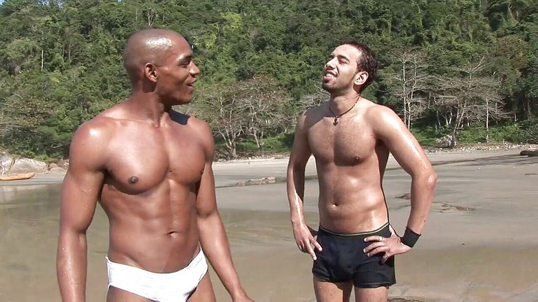 Gay 4 Pleasure: Dua lelaki Afrika berkongkek di pantai