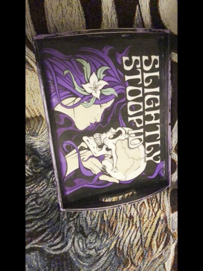 Suzy Wylde: Suzy Wylde je tvůrce, který vytváří umění a použitelné předměty