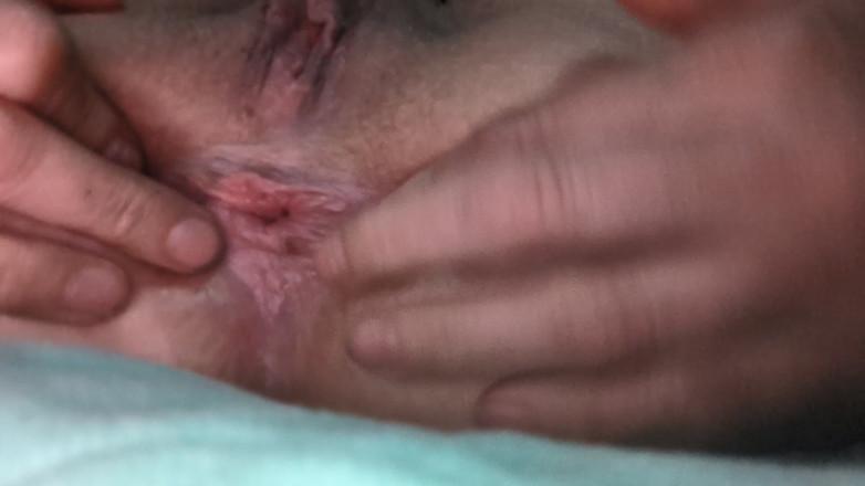 Jamponie Sexy Hot Milf: Futai cu degetul în cur cu matură sexy solo