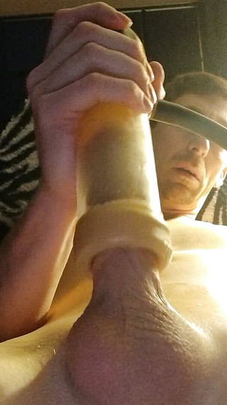 Big Daddy Dommmm: Venüs 2000 seks makinesinin küçük bir yakın çekim hareketi