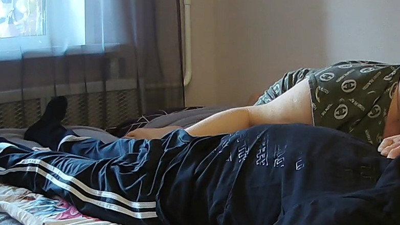 Zona901: 彼女が最後の一滴まで飲み込む