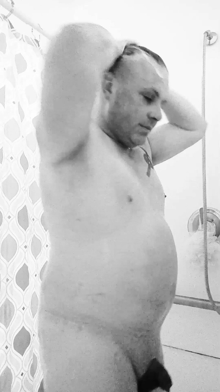 JG Risk: Rozšířená černá a bílá edice sprchové show