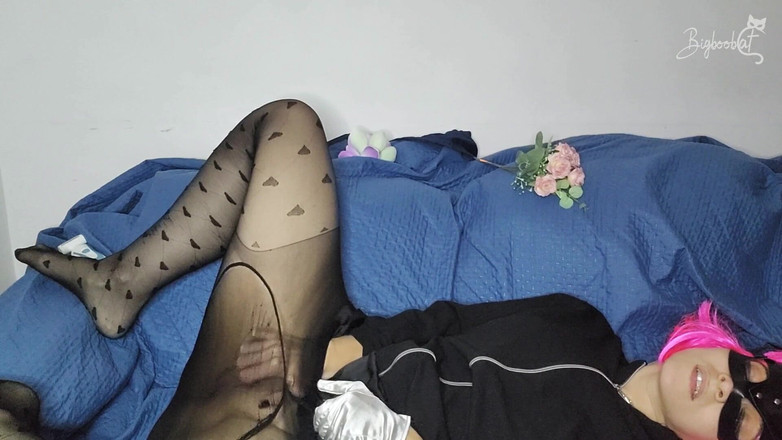 BigBoobCat: 내 작은 가면을 쓰고 내 거유를 괴롭히는 걸 지켜봐