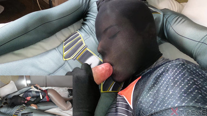 Nylon Xtreme: Pov Nora fox faccia in nylon nero