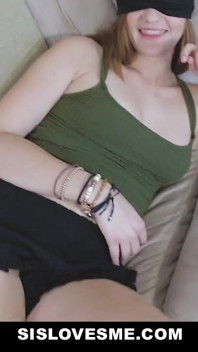 Sislovesme - Silly step sister (Peyton Robbie) always falls for dick