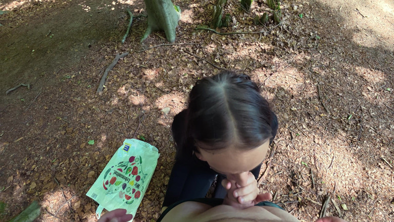 Velutta: Seks melampau di hutan Jerman