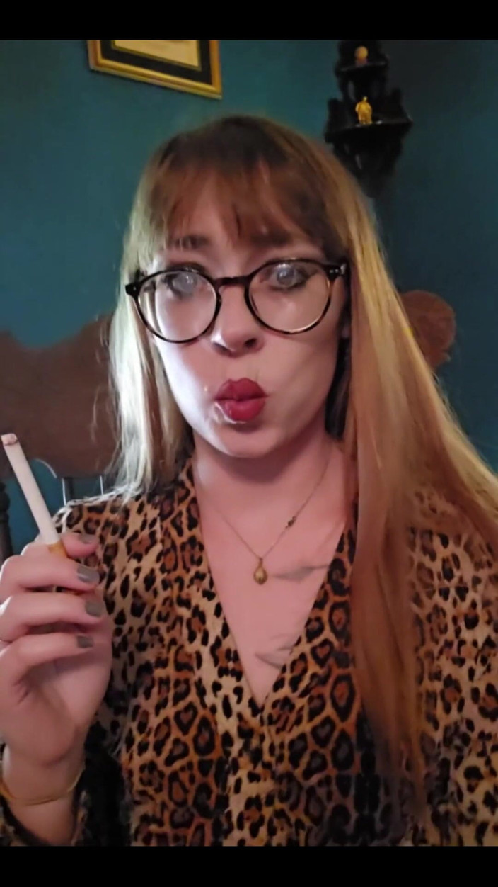 MistressThrope: Ah the Magic of Hump Day. Enjoy This Fetish Clip