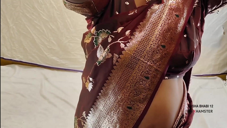 RUSHA BHABI: 집에 없는 모든 체위에서 섹스하는 Saree