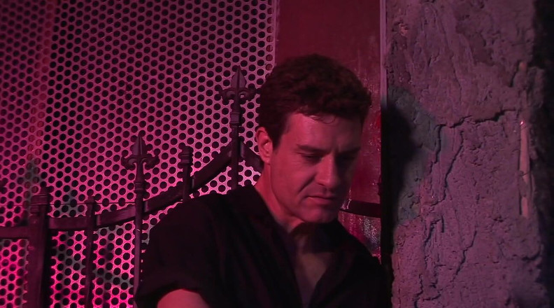 Tight little babes: 不潔なレズビアン積ハードとともにa巨大なコック