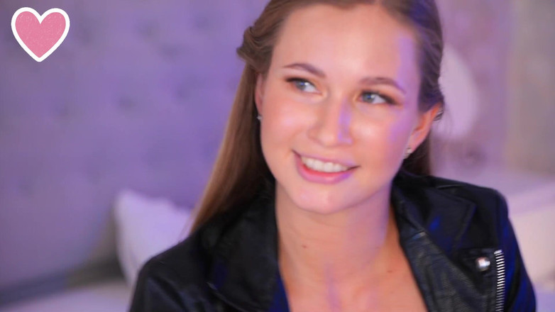 Stella Cardo: A Stella le encanta cuando su vagina está llena