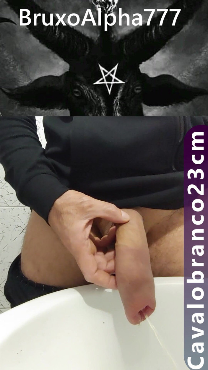 BruxoAlpha777: Kencing dan menampar dengan batang