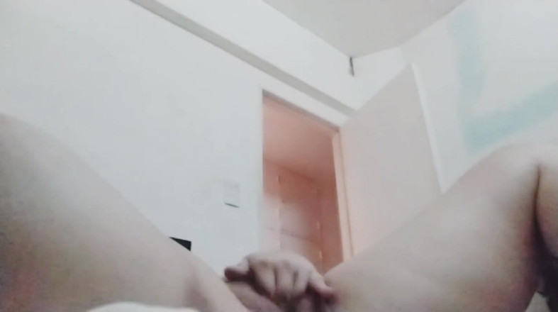 Anerisamp: Double Amputee Masturbates and Squirts