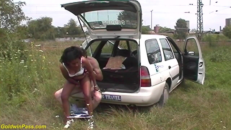 Goldwin pass: Taxi driver fucks hot chocolade girl