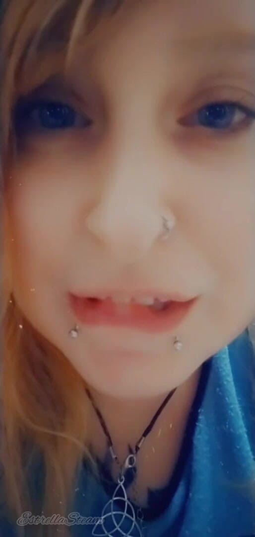 Estrella Steam: I stare at you while I smile at you