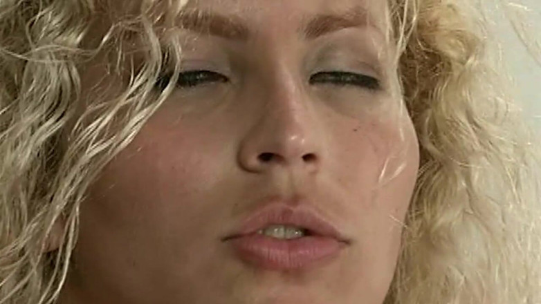 TRASHPORN: Cheating Blonde MILF Licked Deep and Covered in Cum