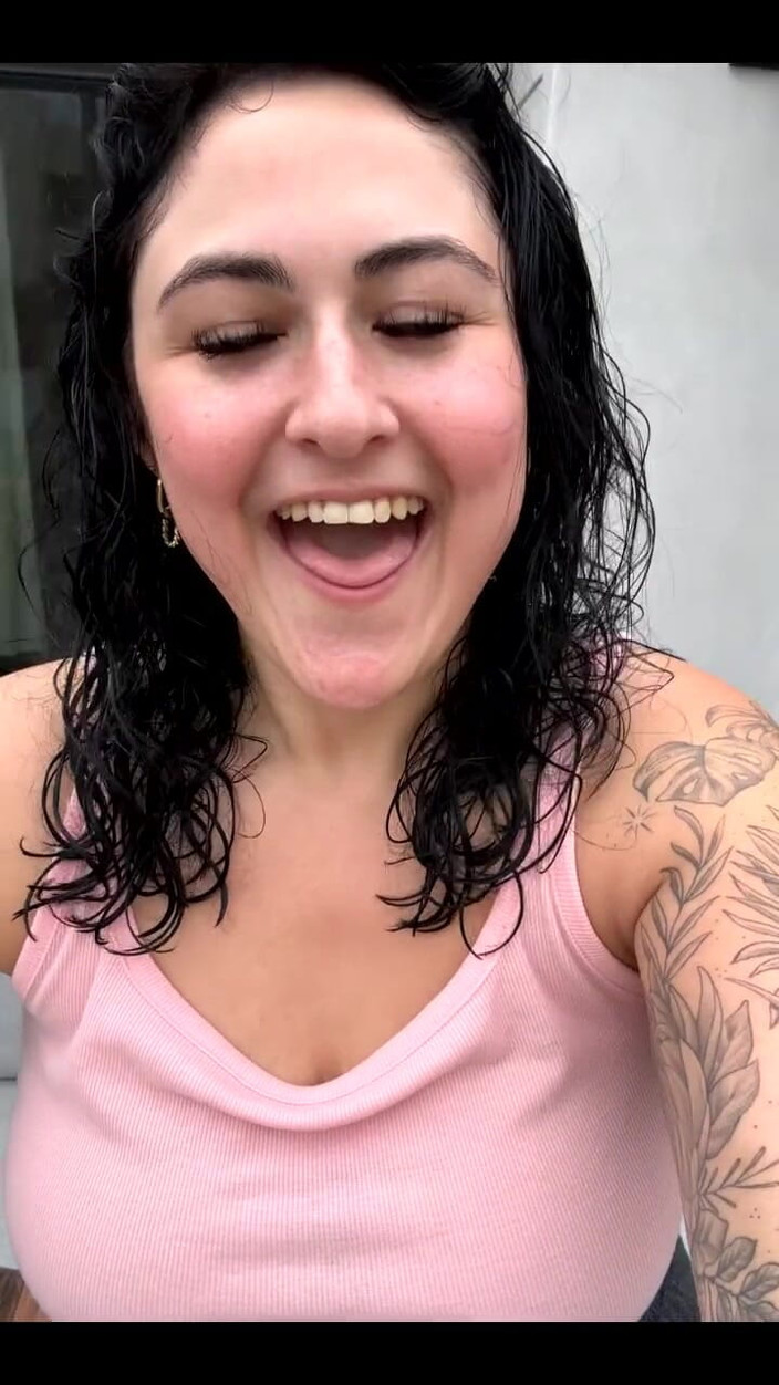 Josie Jaxxon: Bună dimineața cu țâțe din La!