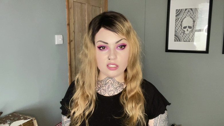 Miss Valentina: Infiel e despejado Sph