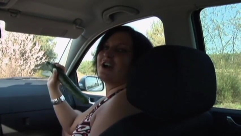 German amateur - 100% German hardcore videos: Atrakcyjne laski są przyjemnym twardym kutasem koleś na zewnątrz