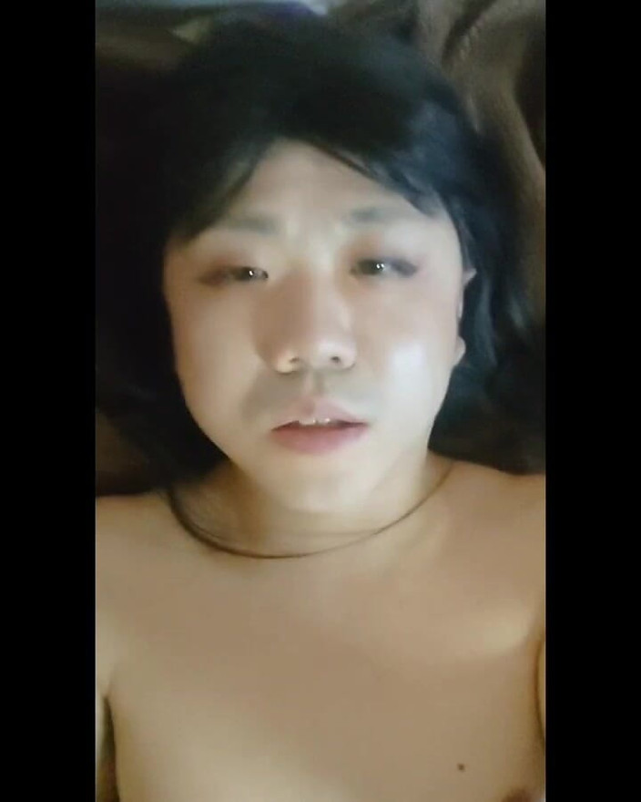 Ureniku Benten: Umple-mi gaura cu spermă