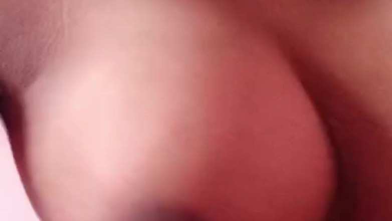 Ammukutty88: Mallu kız tek başına performans büyük memeler