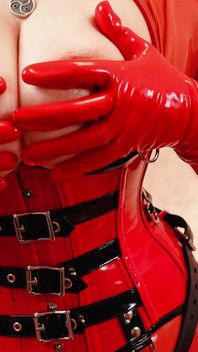 Dominatrix com cinta-caralho de látex - Femdom POV video